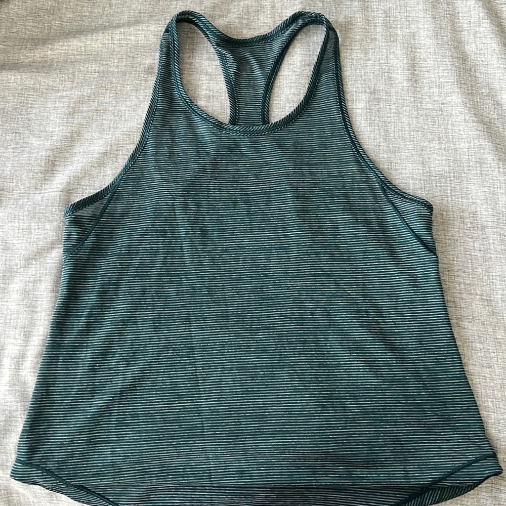 Lululemon mesh teal tank